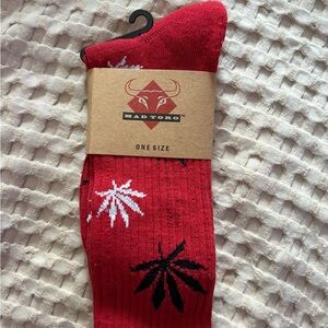 Red Leaf Pattern Men's Socks
